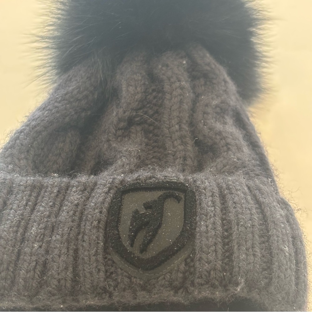 Toni Sailer Beanie with fur pom - Picture 2 of 4